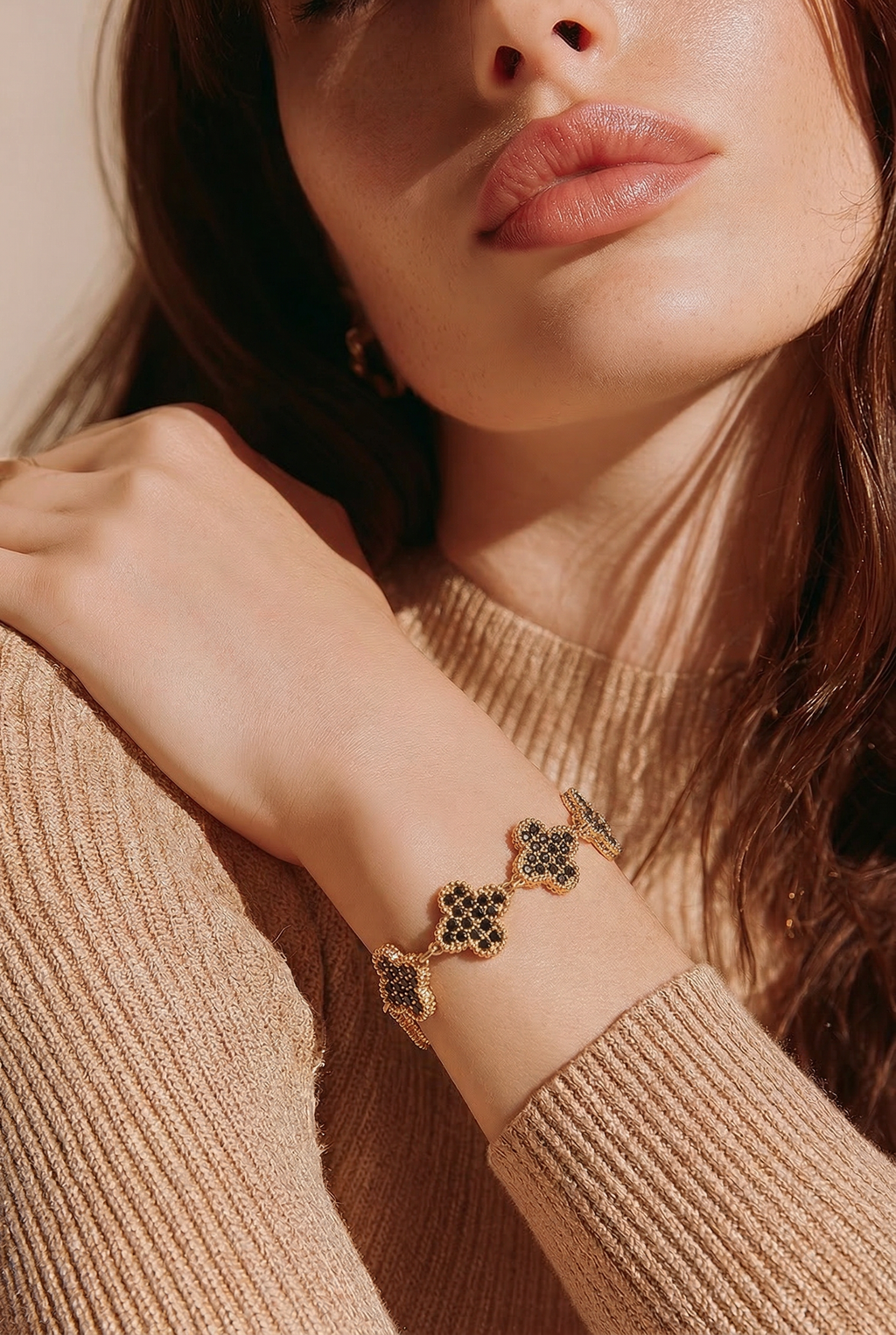 Black onyx clover bracelet