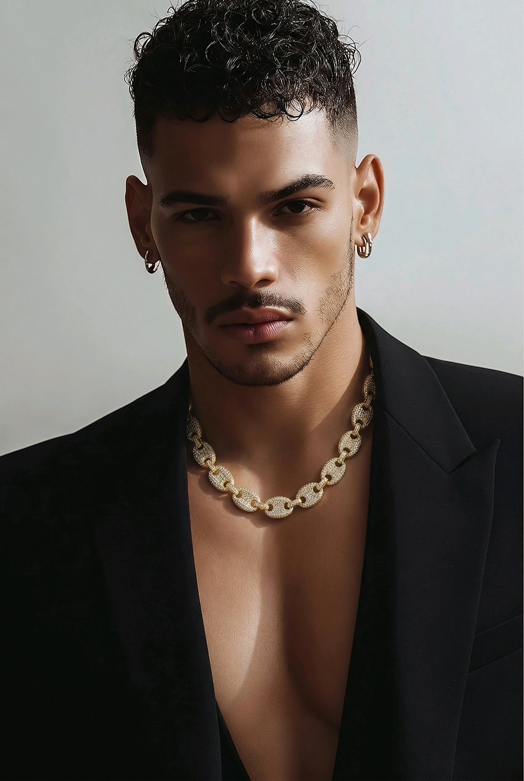 Invicta Iced Mariner necklace