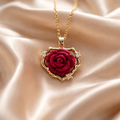 Flower pendant necklace